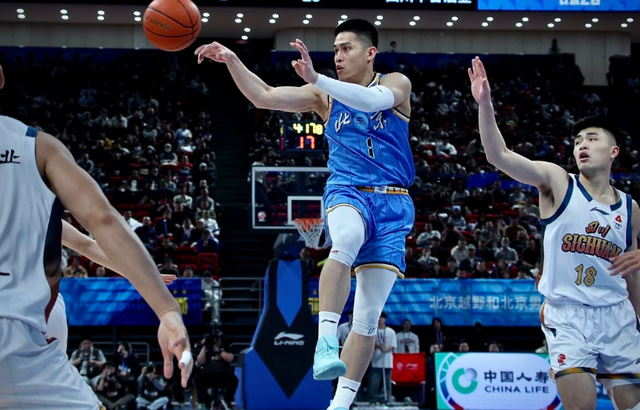 宝威体育登录入口-北京首钢19分大胜！击败北控男篮，杰曼28分，周琦15分12篮板